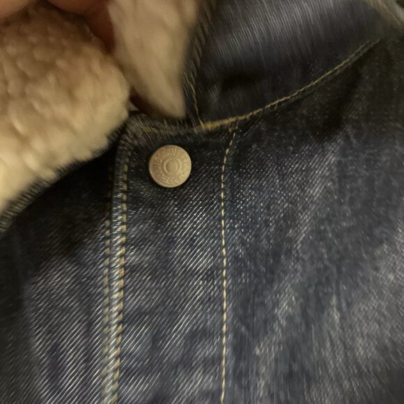 Levis Denim Jacket Womens Large Blue Sherpa Collar Trucker Snap Engineered VTG - Picture 8 of 12
